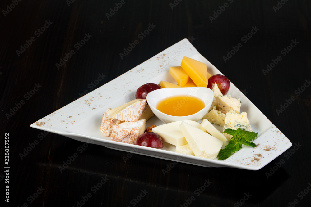 Wunschmotiv: Cheeses plate mix #228807592