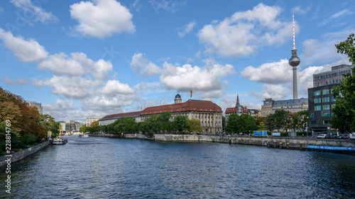 Berlino torre di Alexander Platz photo