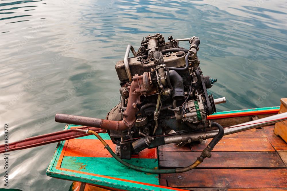 Small boat engine