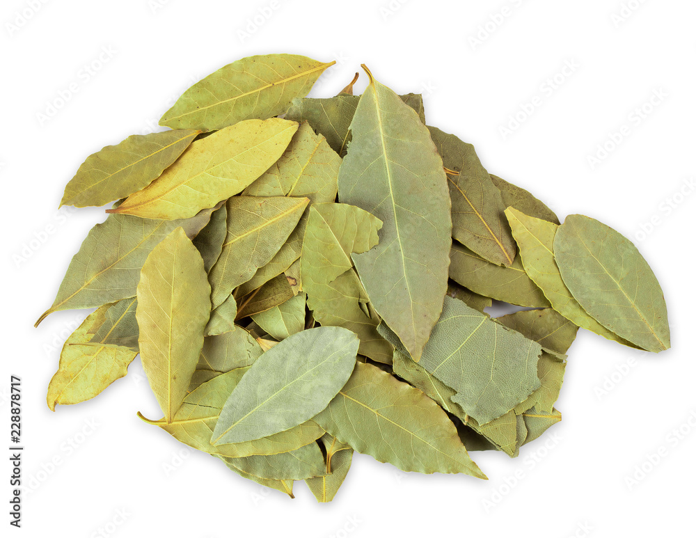 Fototapeta premium Dried bay leaves isolated on white background