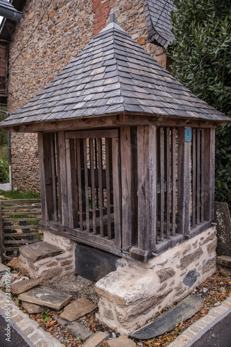 Fotografía Perpezac le noir (Corrèze - France) - Puits