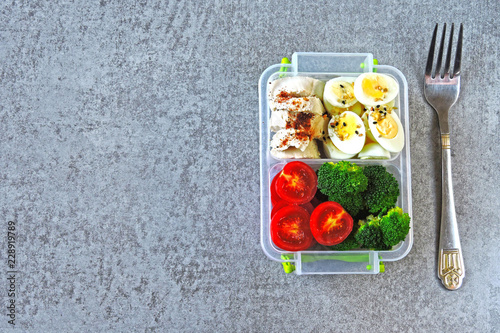 Quadro su tela box with a healthy meal