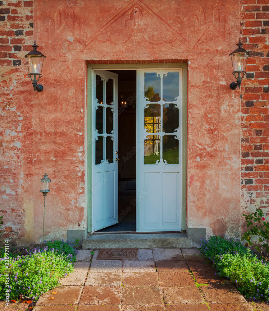Fototapeta premium Country house garden door