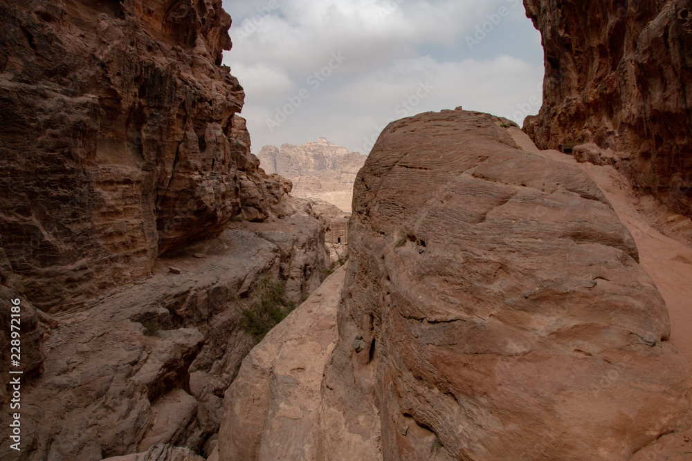 Felsenlandschaft in der Unesco-Weltkulturerbestadt Petra, Jordanien