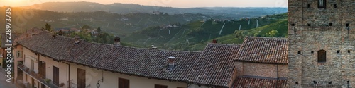 Abendstimmung Piemont Panorama 4:1 photo