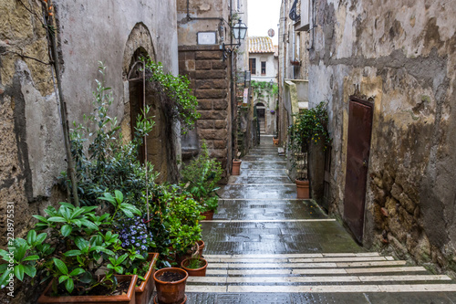Fototapeta Pitigliano budynków i ulic w średniowiecznym mieście w Toskanii