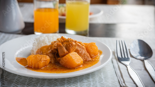 Thai massaman chiken curry