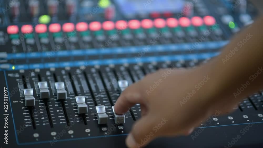 Digital Sound Mixer. Acoustic image equalizer spectrum analyzer. Manually tuning the mixer. Digital Sound Mixer. Acoustic image equalizer spectrum analyzer. Manually tuning the mixer.