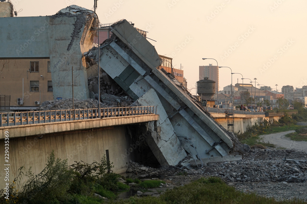 Plakat morandi collapsed bridge in genoa
