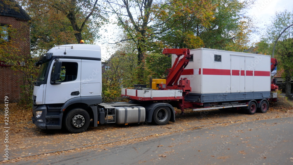 Containertransporte, Sanitärcontainer, WC, Abholung und Transport
