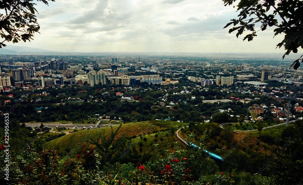 Obraz premium Almaty view from KokTobe
