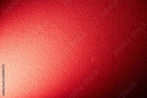 Red background in combination with white light