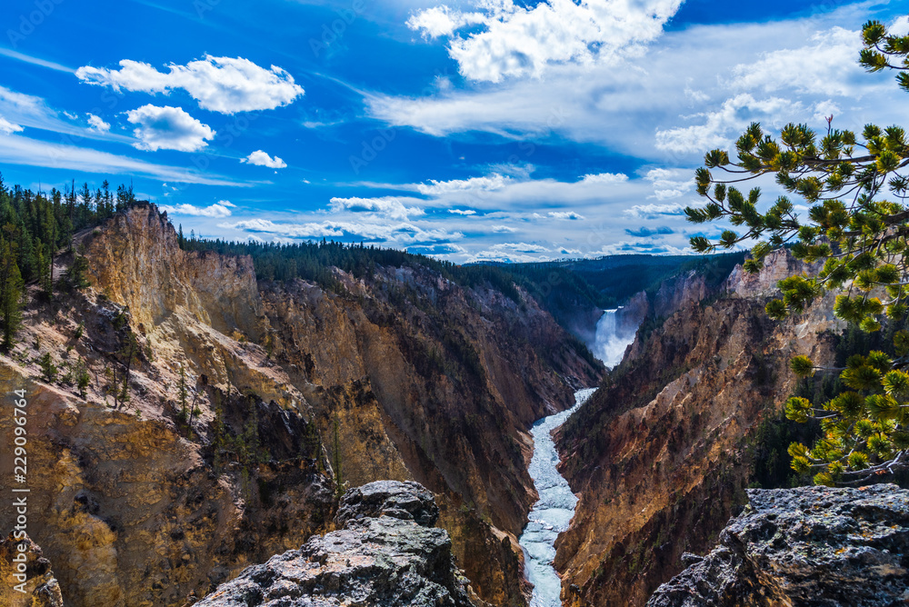 canyon view of the waterfalls 