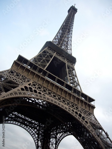 eiffel tower paris france