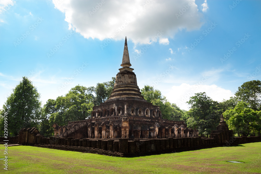 Wat Chang Lom in Si Satchanalai Historical Park, Sukhothai, Thailand.
