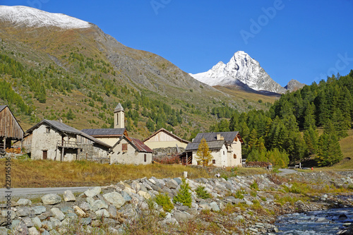Hameau de Valpréveyre