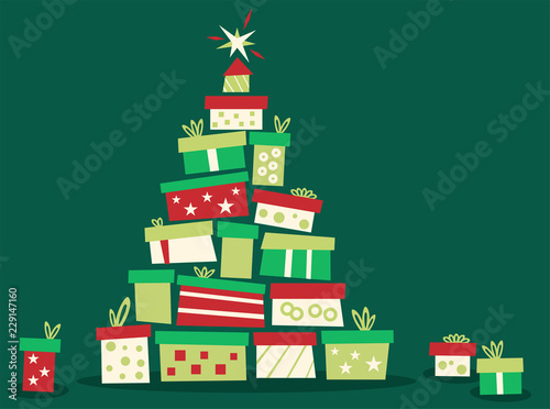 Weihnachtsbaum aus Geschenken gruener Hintergrund