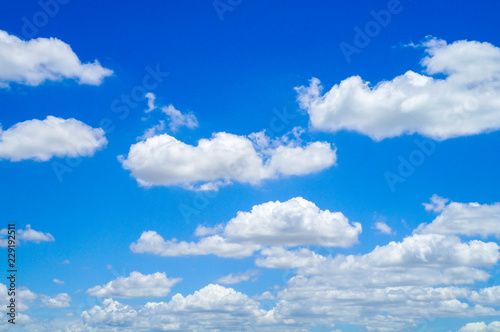 Fototapeta Naklejka Na Ścianę i Meble -  blue sky with white clouds