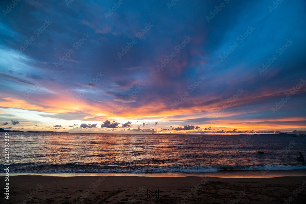 Obraz premium sunset on the beach