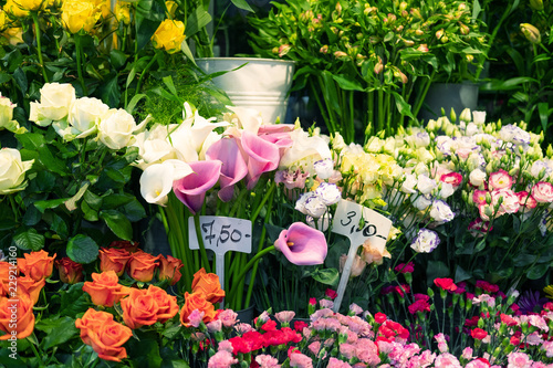 Fototapeta Naklejka Na Ścianę i Meble -  beautiful colorful flowers in flower shop