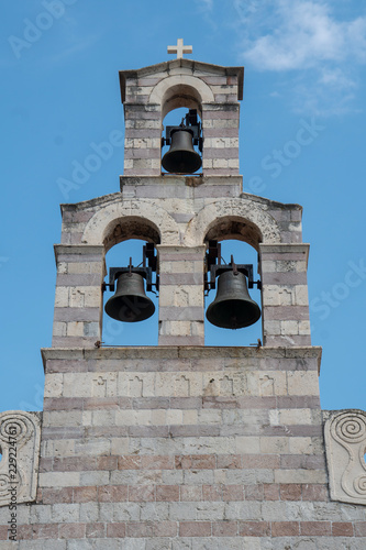 Kirchturm, Orthodoxe Crkva Svete Trojice (Kirche der Heiligen Dreifaltigkeit) in Stari Grad (Altstadt), Budva, Montenegro photo