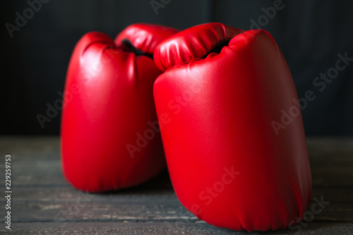 Kickboxing gloves left on the table © magnetplus