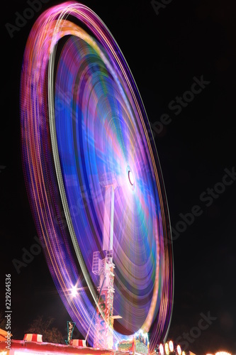 rollercoaster attraction, abstract background with lines and circles, kermis