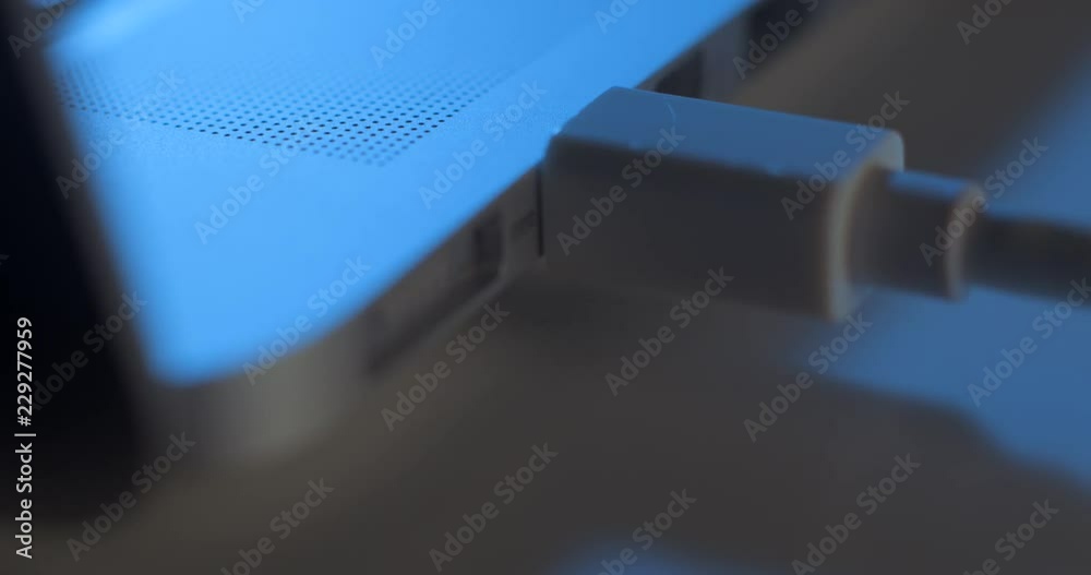 Laptop thunderbolt connection 4K