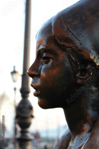 Statue