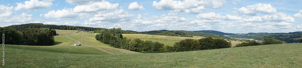 Panoramablick von Overath-Rott in Richtung Osten, Rheinisch Bergischer Kreis, Deutschland
