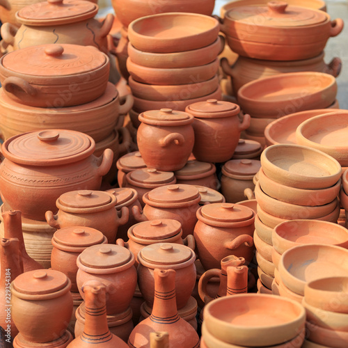 Many homemades of clay products © Maksim