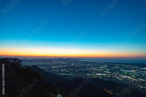 皿倉山展望台から眺める夕暮れ © doraneko777