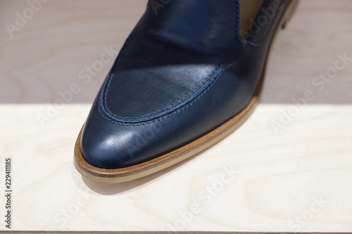 Shopping shoes