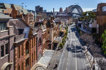Acrylglasbilder Sydney George Street im historischen Rocks Viertel  © Maurizio De Mattei