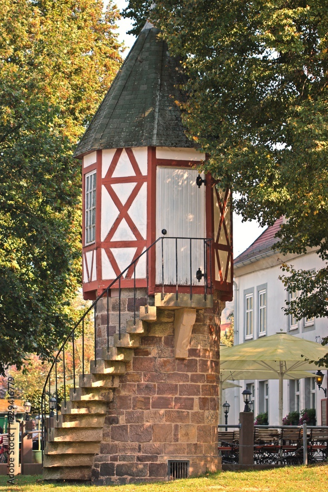 Der Pegelturm an der Weser in Bad Karlshafen