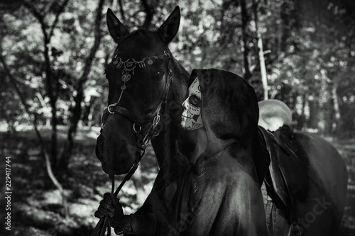 Horror Reiter mit Pferd 2 © Philipp Messinger