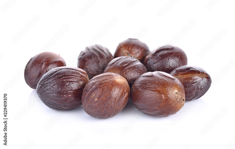 Obraz premium Nutmeg isolated on white background
