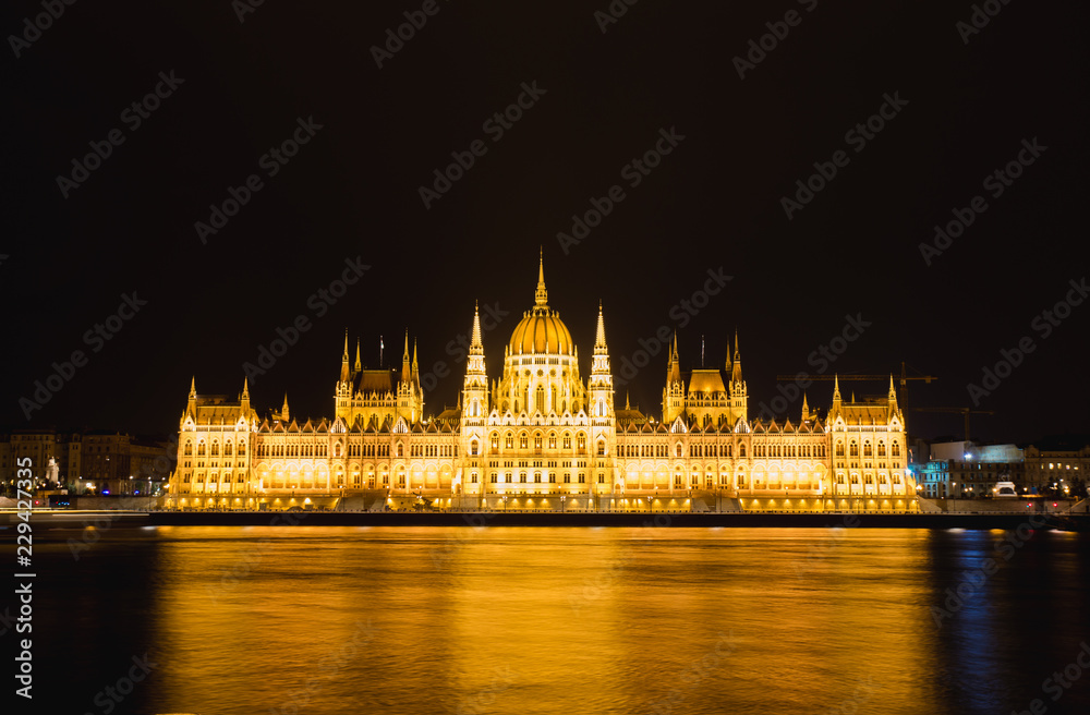 Fototapeta premium Hungarian Parliament Building in Budapest, One of the most beautiful buildings in the Hungarian capital.
