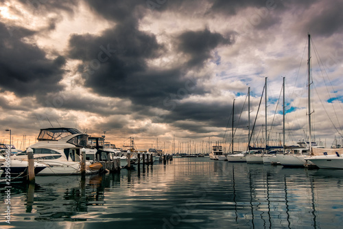 Petit matin au port
