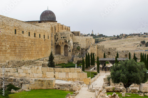 The Dome of the Al Aqsa mosque on theTemple Mount in Jerusalem photo