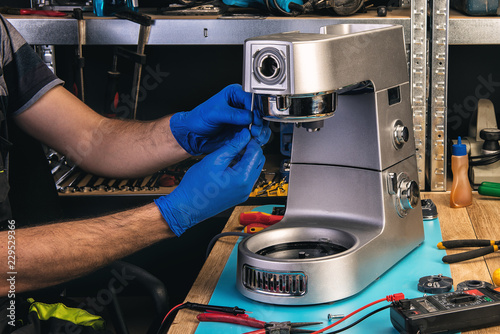 repair of home appliances in the service center