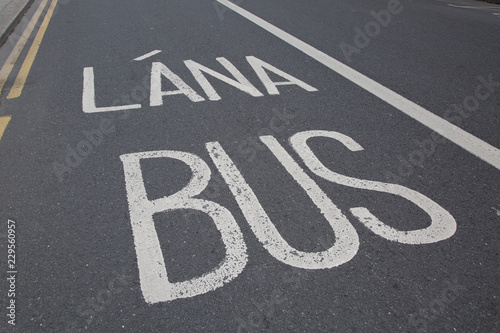 Bus Lane in Irish Gaelic  Dublin © kevers