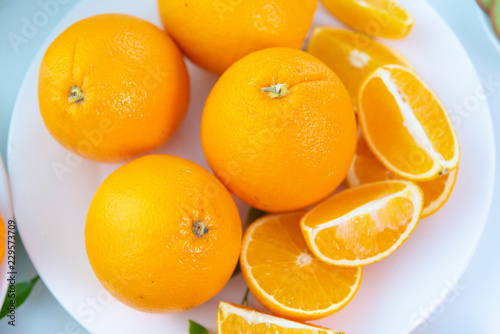 fresh oranges, organic fruit