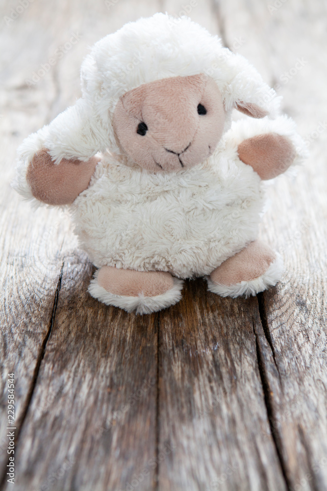 mouton ourson en peluche mouton ourson en peluche