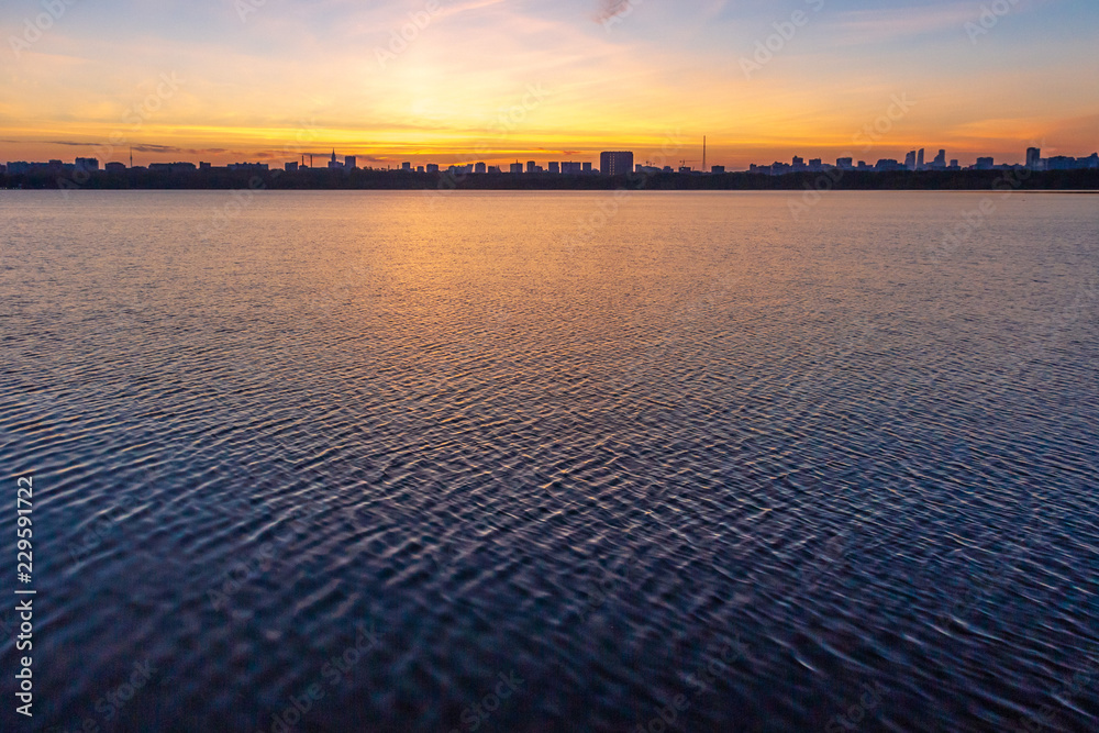 Naklejka premium sunrise on the lake in moscow