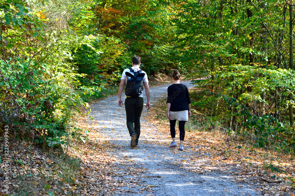 Obraz premium Paar beim Wandern