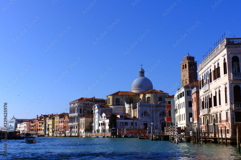 batiments et architectures de la ville de Venise en Italie