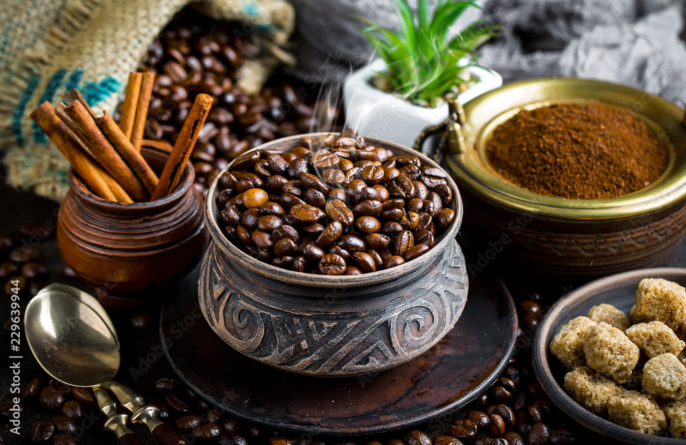 Fototapeta premium Black coffee on old background