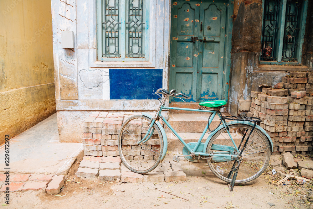 Old house and bicycle in Madurai, India