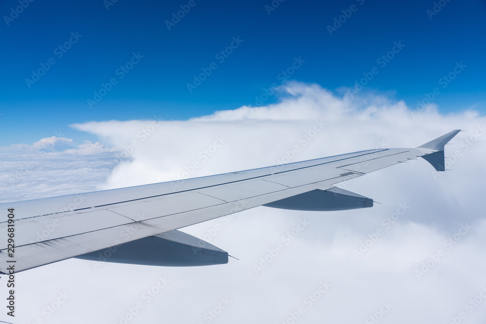 Obraz premium Blick aus dem Flugzeug